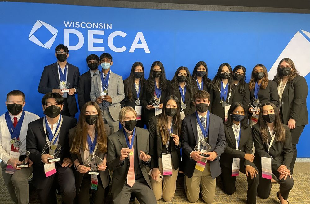 DECA Competes at State